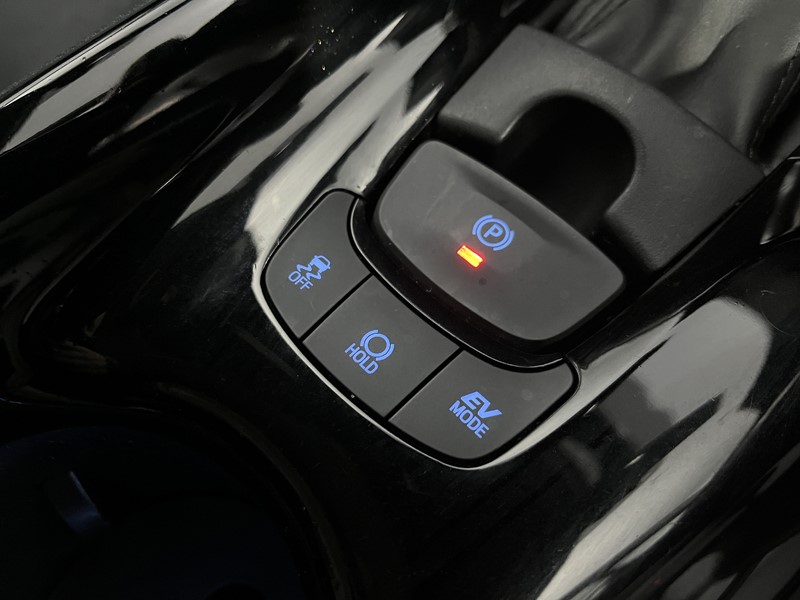 2019 (19) TOYOTA C-HR 1.8 Hybrid Dynamic 5dr CVT 5108829