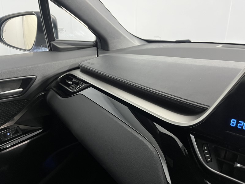 2019 (19) TOYOTA C-HR 1.8 Hybrid Dynamic 5dr CVT 5108824