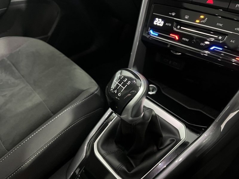 2022 (22) VOLKSWAGEN T-ROC 1.0 TSI Style 5dr 5109357