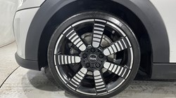 2022 (22) MINI HATCHBACK 1.5 Cooper Exclusive 3dr Auto 5109406