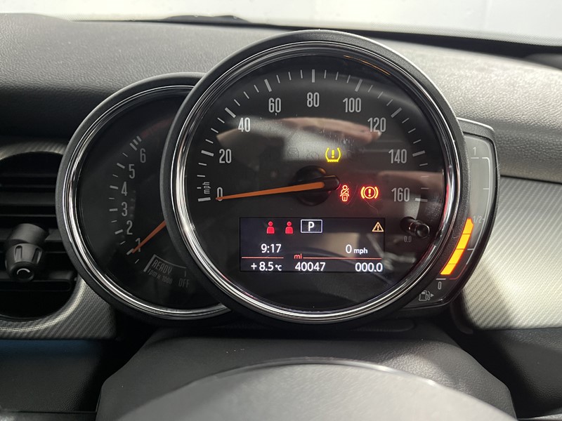 2022 (22) MINI HATCHBACK 1.5 Cooper Exclusive 3dr Auto 5109401