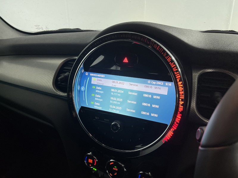 2022 (22) MINI HATCHBACK 1.5 Cooper Exclusive 3dr Auto 5109421