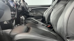 2022 (22) MINI HATCHBACK 1.5 Cooper Exclusive 3dr Auto 5109426