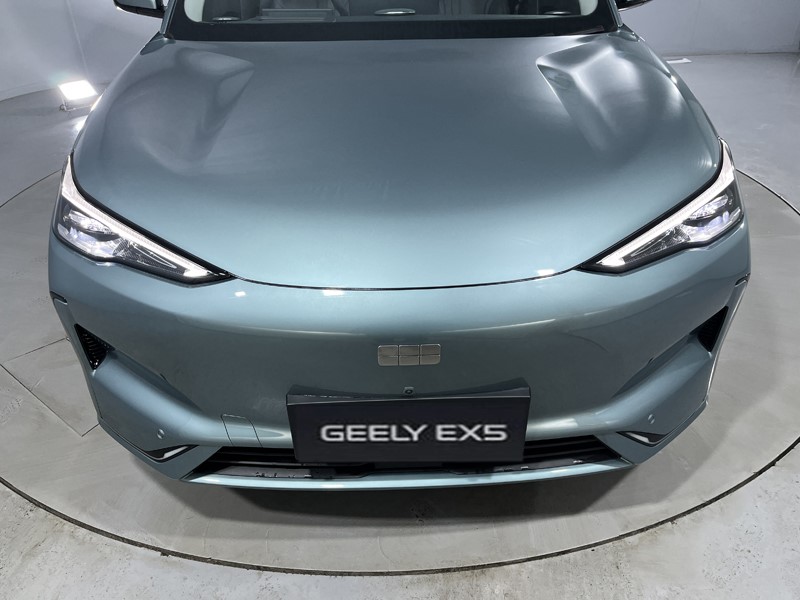 2026 (75) GEELY EX5 160kW Max 60kWh 5dr Auto 5411801