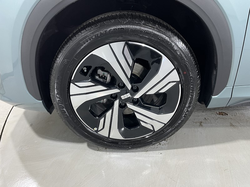 2026 (75) GEELY EX5 160kW Max 60kWh 5dr Auto 5411774