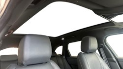 2025 (25) LAND ROVER RANGE ROVER VELAR 2.0 D200 MHEV Dynamic SE 5dr Auto 4535574