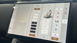 2025 (25) LAND ROVER RANGE ROVER VELAR 2.0 D200 MHEV Dynamic SE 5dr Auto 4535583