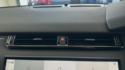 2025 (25) LAND ROVER RANGE ROVER VELAR 2.0 D200 MHEV Dynamic SE 5dr Auto 4535586