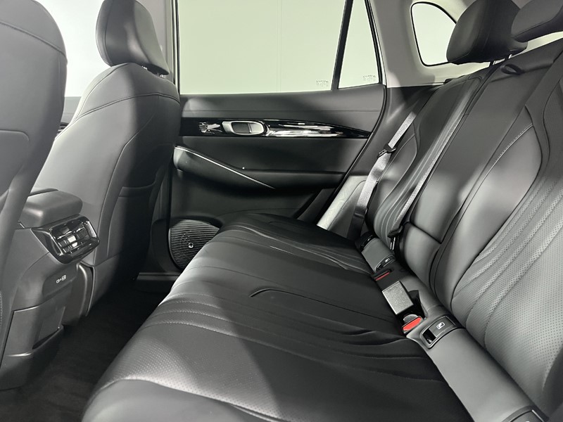 2026 (75) GEELY STARRAY 1.5 EM-i Max 5dr Auto 5589115