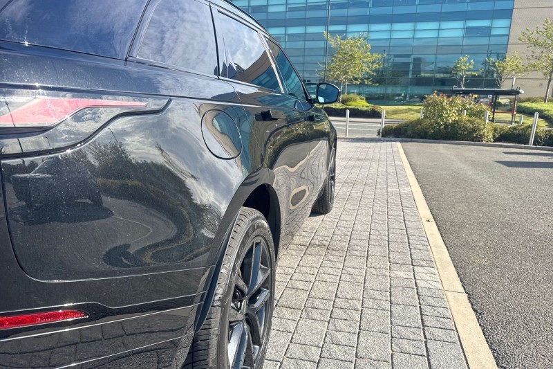 2025 (25) LAND ROVER RANGE ROVER VELAR 2.0 D200 MHEV Dynamic SE 5dr Auto 4540317