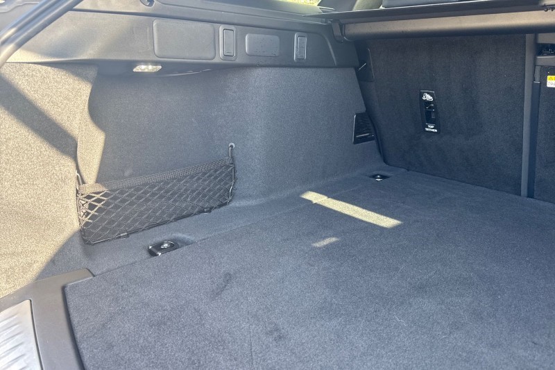 2025 (25) LAND ROVER RANGE ROVER VELAR 2.0 D200 MHEV Dynamic SE 5dr Auto 4540308