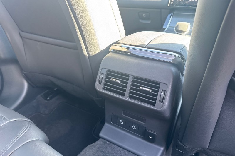 2025 (25) LAND ROVER RANGE ROVER VELAR 2.0 D200 MHEV Dynamic SE 5dr Auto 4540287