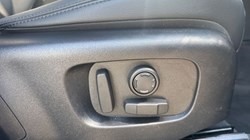 2025 (25) LAND ROVER RANGE ROVER VELAR 2.0 D200 MHEV Dynamic SE 5dr Auto 4540293