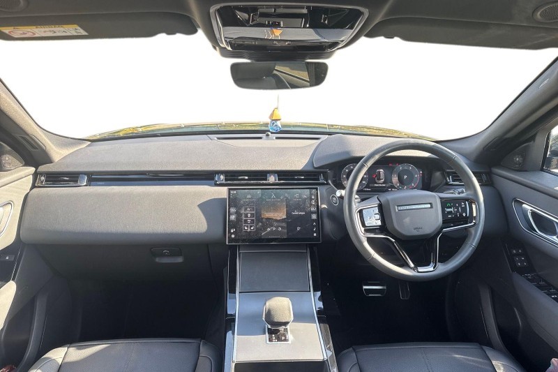 2025 (25) LAND ROVER RANGE ROVER VELAR 2.0 D200 MHEV Dynamic SE 5dr Auto 4540278