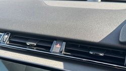 2025 (25) LAND ROVER RANGE ROVER VELAR 2.0 D200 MHEV Dynamic SE 5dr Auto 4540304