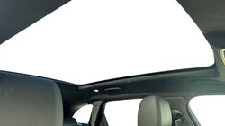 2025 (25) LAND ROVER RANGE ROVER VELAR 2.0 D200 MHEV Dynamic SE 5dr Auto 4540290