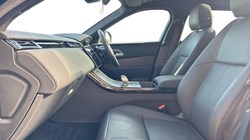 2025 (25) LAND ROVER RANGE ROVER VELAR 2.0 D200 MHEV Dynamic SE 5dr Auto 4540272