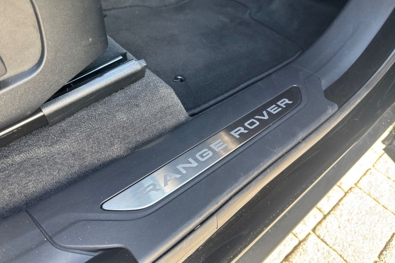 2025 (25) LAND ROVER RANGE ROVER VELAR 2.0 D200 MHEV Dynamic SE 5dr Auto 4540307