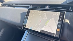 2025 (25) LAND ROVER RANGE ROVER VELAR 2.0 D200 MHEV Dynamic SE 5dr Auto 4540280