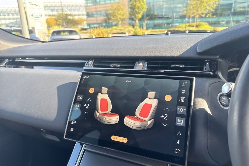 2025 (25) LAND ROVER RANGE ROVER VELAR 2.0 D200 MHEV Dynamic SE 5dr Auto 4540303