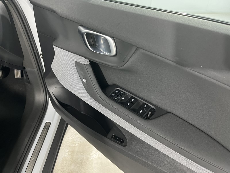 2023 (72) POLESTAR 2 300kW 78kWh Long Range DM [Plus] 5dr 4WD Auto 5114957