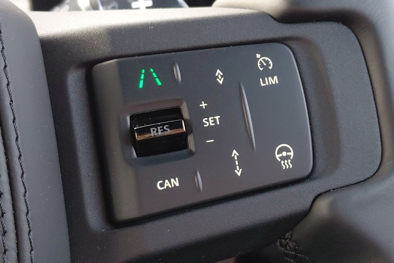  LAND ROVER DEFENDER 4.4 P635 Octa 110 5dr Auto 5066854