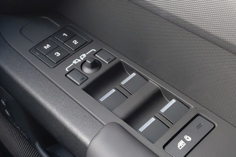  LAND ROVER DEFENDER 4.4 P635 Octa 110 5dr Auto 5066848