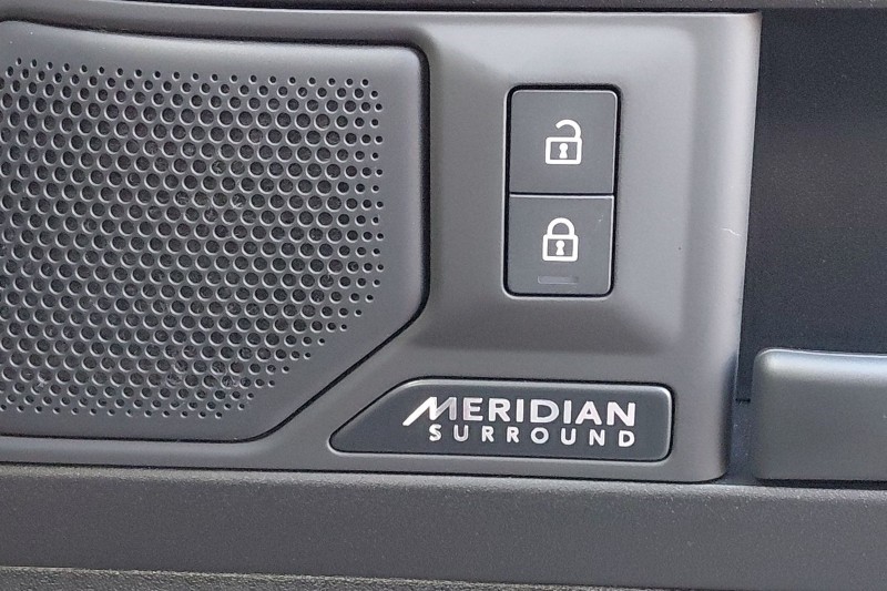  LAND ROVER DEFENDER 4.4 P635 Octa 110 5dr Auto 5066875