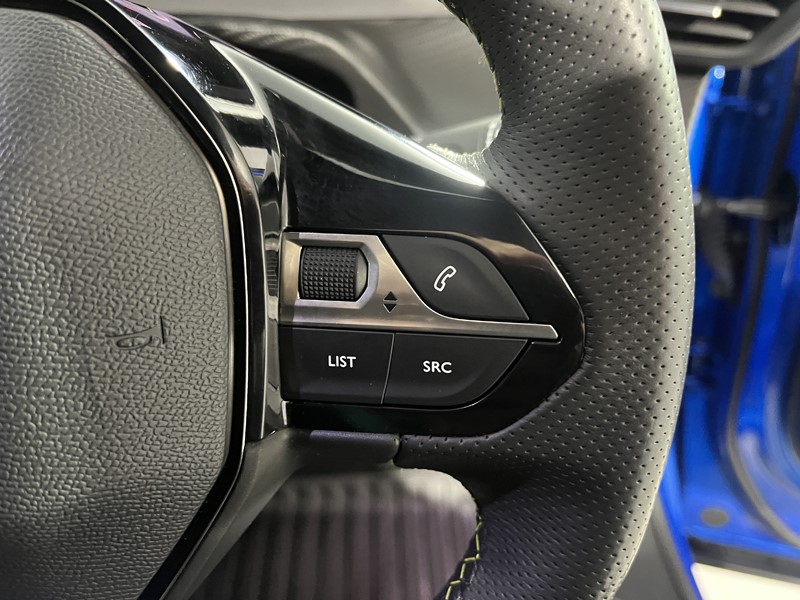 2020 (70) PEUGEOT 2008 100kW GT 50kWh 5dr Auto 5140196