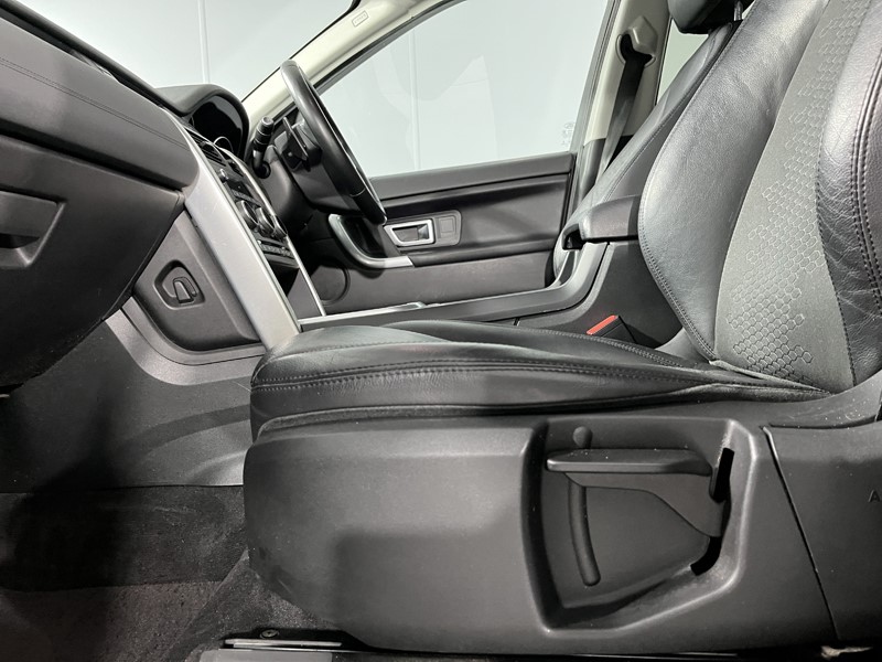 2017 (67) LAND ROVER DISCOVERY SPORT 2.0 TD4 180 SE Tech 5dr Auto 5260569