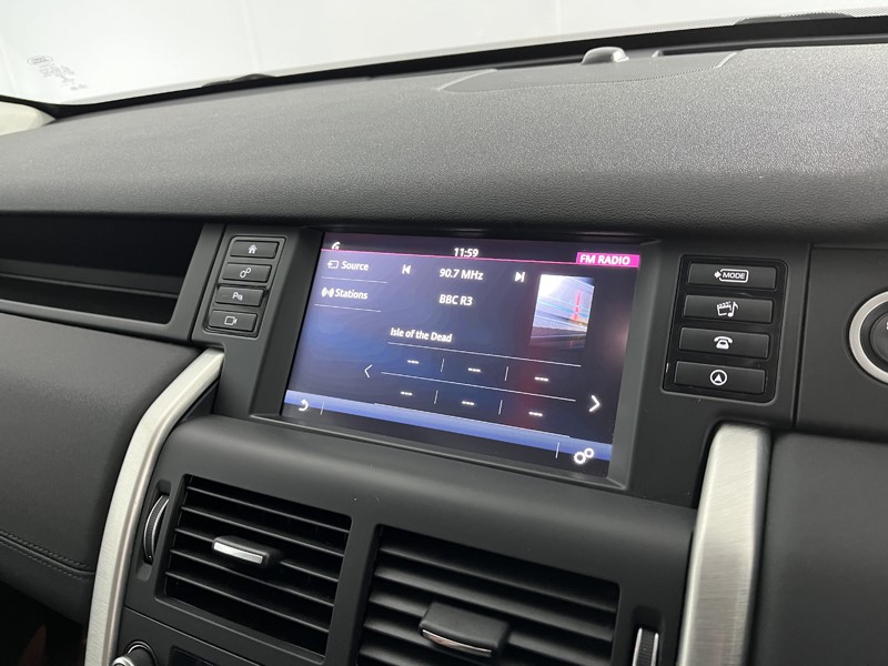 2017 (67) LAND ROVER DISCOVERY SPORT 2.0 TD4 180 SE Tech 5dr Auto 5260564