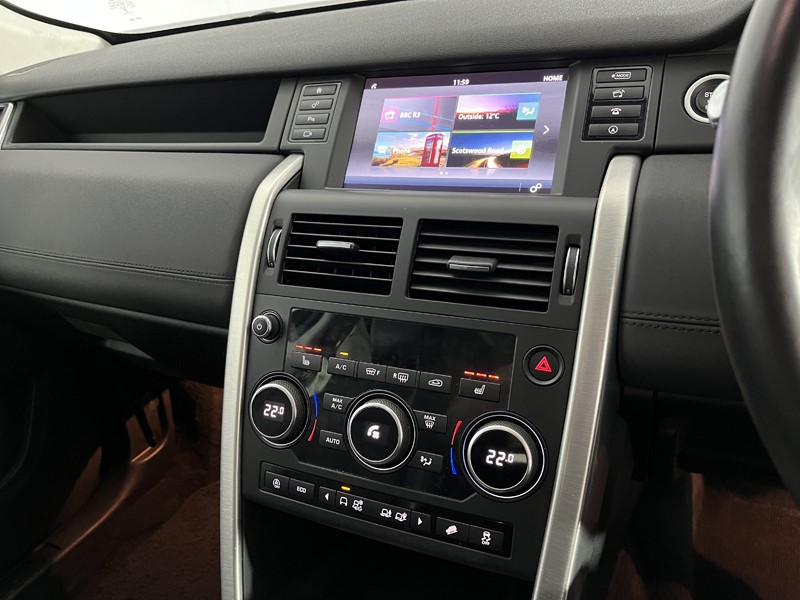 2017 (67) LAND ROVER DISCOVERY SPORT 2.0 TD4 180 SE Tech 5dr Auto 5260545