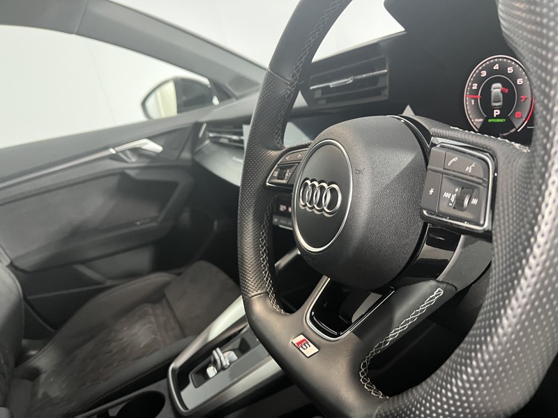 2022 (72) AUDI A3 35 TFSI Edition 1 4dr S Tronic 5145027