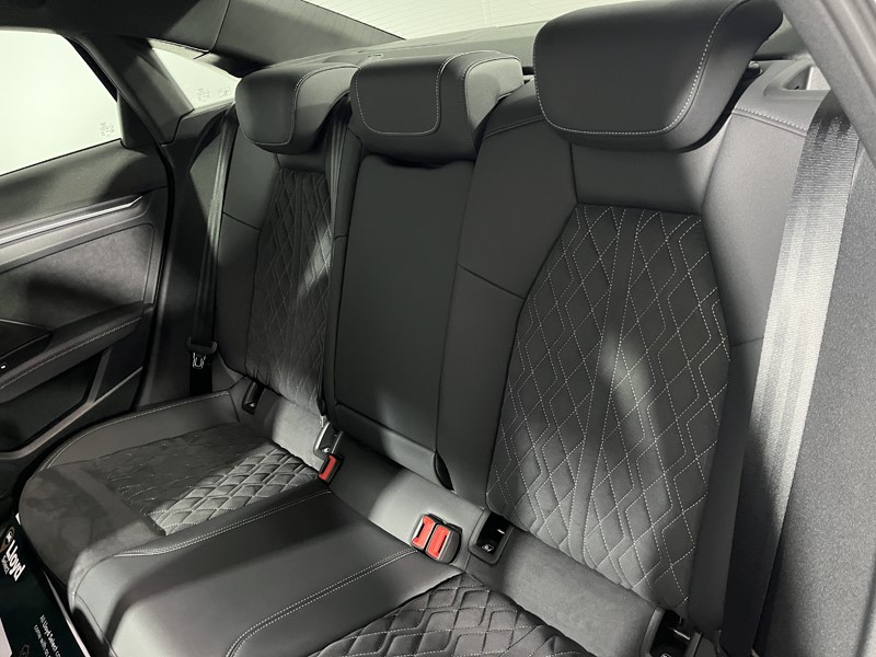 2022 (72) AUDI A3 35 TFSI Edition 1 4dr S Tronic 5145016