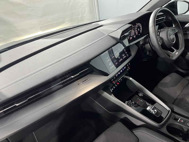 2022 (72) AUDI A3 35 TFSI Edition 1 4dr S Tronic 5145011