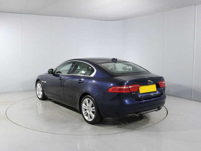2017 (17) JAGUAR XE 2.0 Ingenium Portfolio 4dr Auto 5171114