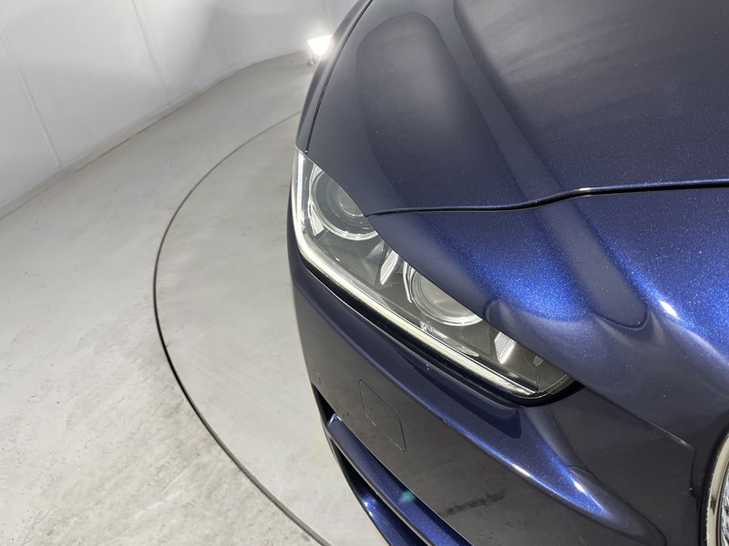 2017 (17) JAGUAR XE 2.0 Ingenium Portfolio 4dr Auto 5171151