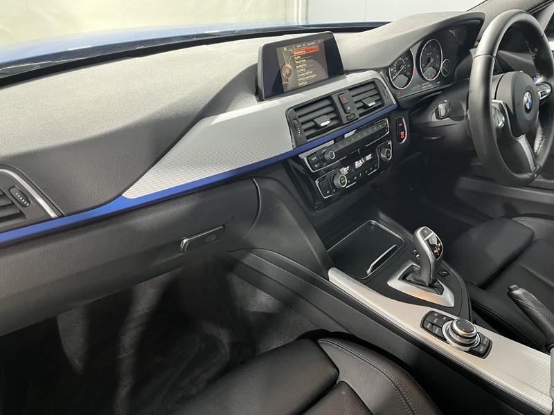 2017 (17) BMW 3 SERIES 335d xDrive M Sport 4dr Step Auto 5400974