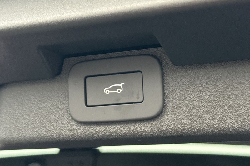  LAND ROVER DISCOVERY 3.0 D350 Dynamic HSE 5dr Auto 4904742