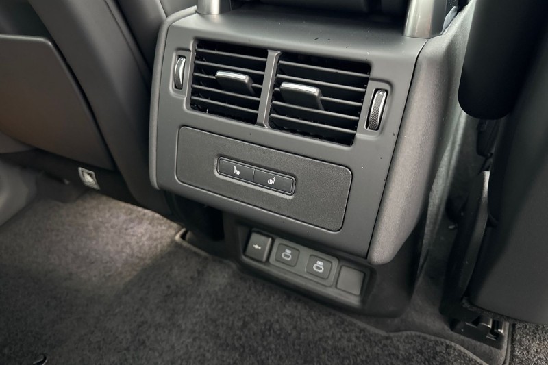  LAND ROVER DISCOVERY 3.0 D350 Dynamic HSE 5dr Auto 4904719