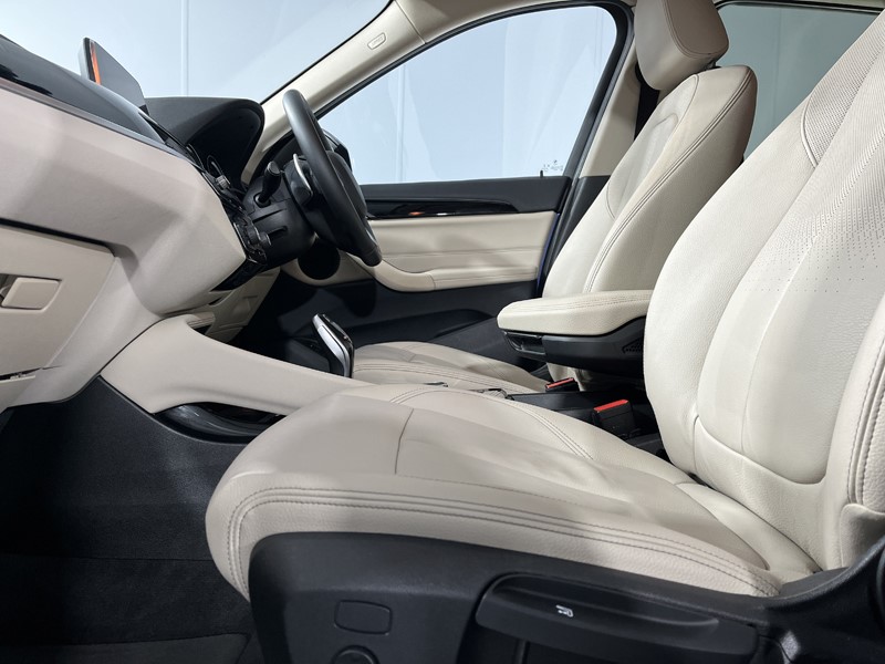 2019 (19) BMW X1 sDrive 20i xLine 5dr Step Auto 5180682