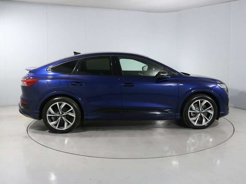 2024 (24) AUDI Q4 150kW 40 82.77kWh Edition 1 5dr Auto 5187633