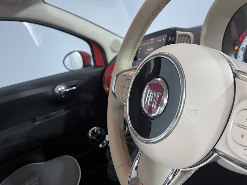 2020 (20) FIAT 500 1.2 Lounge 3dr 5197702