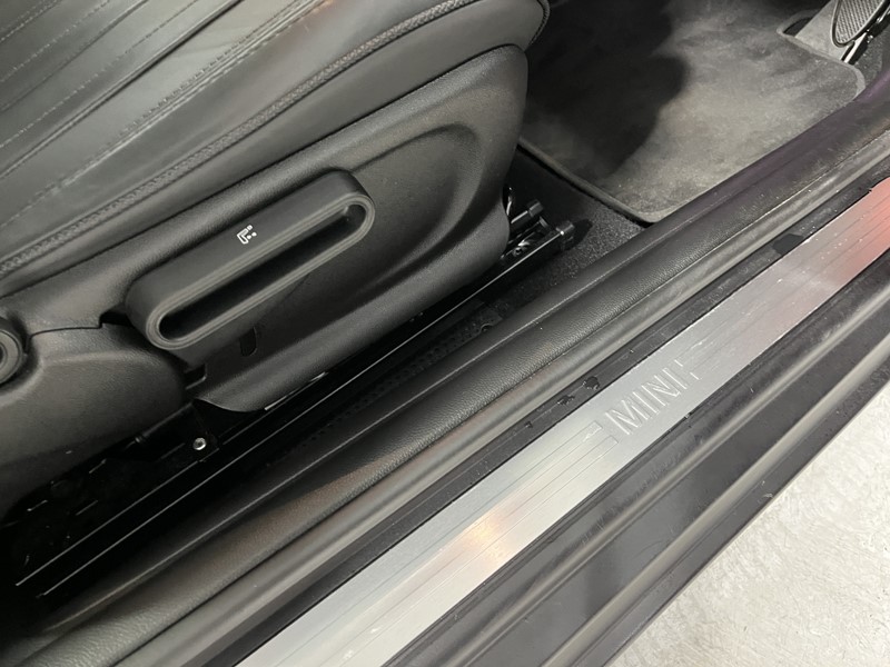 2020 (70) MINI HATCHBACK 1.5 Cooper Exclusive II 3dr Auto 5249434