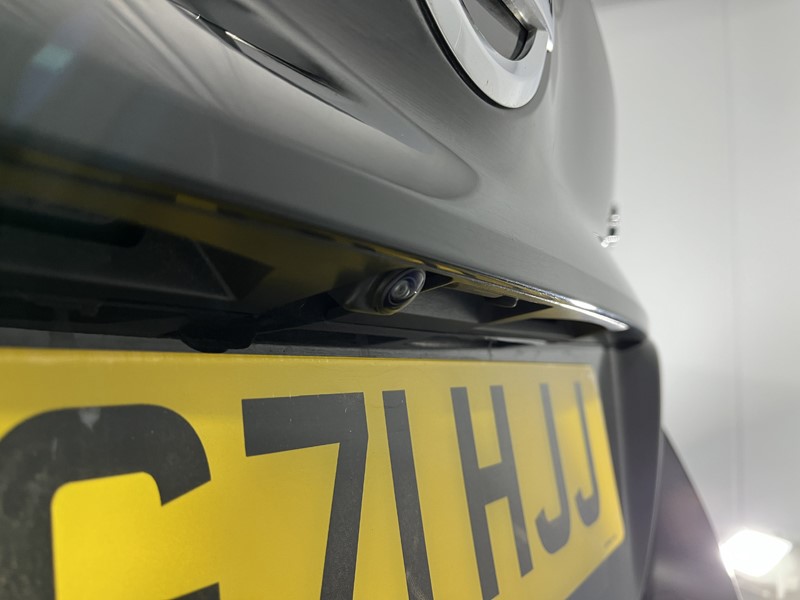 2021 (71) NISSAN LEAF 160kW e PLUS Tekna 62kWh 5dr Auto 5238340