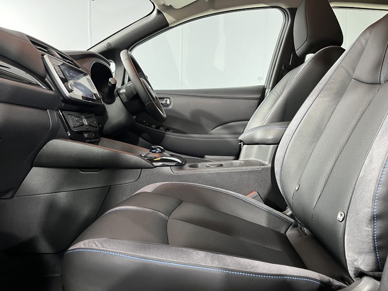 2021 (71) NISSAN LEAF 160kW e PLUS Tekna 62kWh 5dr Auto 5238332