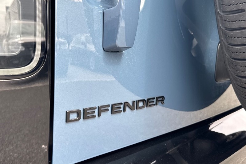  LAND ROVER DEFENDER 3.0 D250 X-Dynamic HSE 110 5dr Auto 5445080
