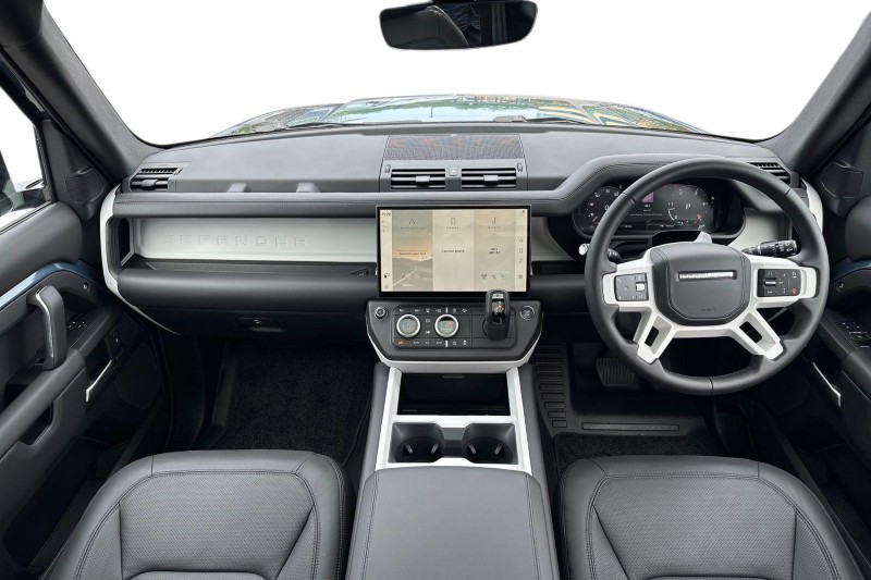  LAND ROVER DEFENDER 3.0 D250 X-Dynamic HSE 110 5dr Auto 5445046