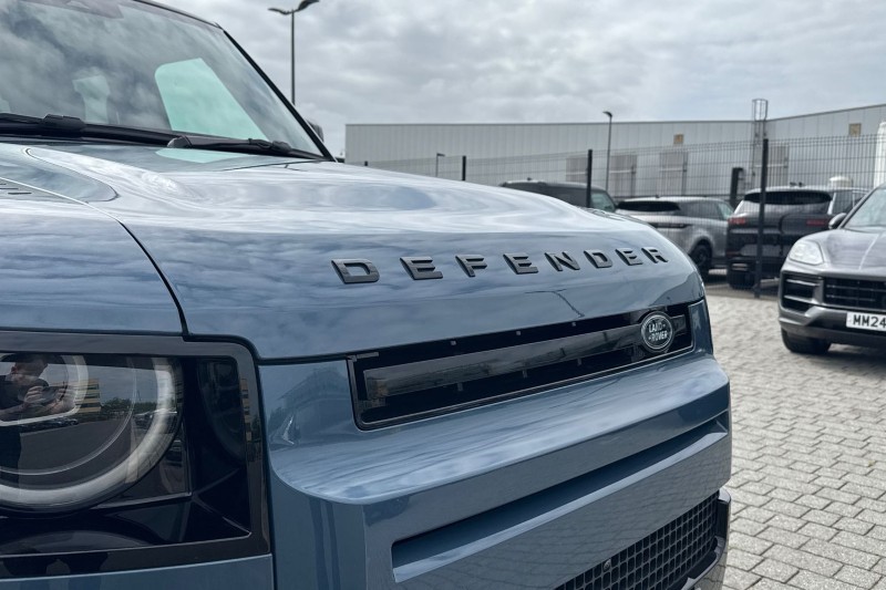  LAND ROVER DEFENDER 3.0 D250 X-Dynamic HSE 110 5dr Auto 5445077
