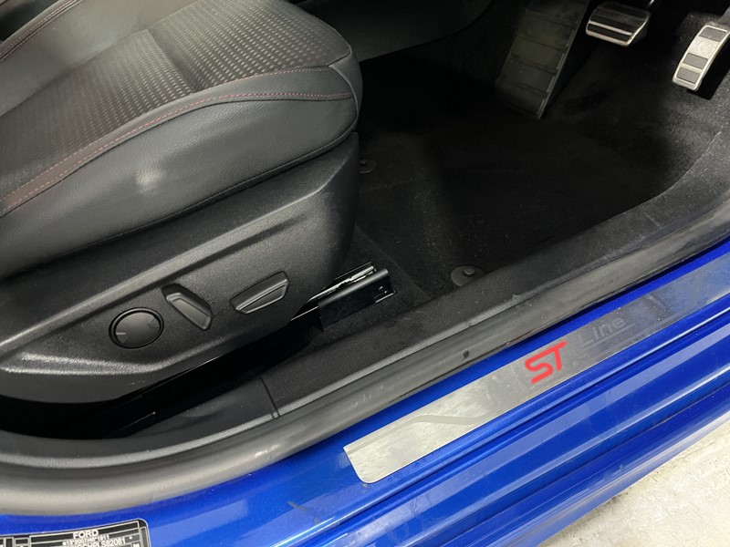 2020 (70) FORD FOCUS 1.5 EcoBlue 120 ST-Line X Edition 5dr Auto 5289959